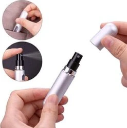 MaxedMore Navulbare Parfumverstuiver 5ml Rood/Licht Roze/ Oranje/Groen/ Blauw/ Grijs - 65 Keer Spraybare Parfum Verstuiver - Hervulbaar Tasverstuiver Voor Parfum - Meeneem Mini Geur Flesje Voor Op Reis - Lipstick Formaat Navulbaar Parfumflesje -Damesparfum Winkel 1187x1200 3