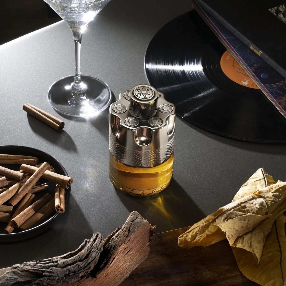 Azzaro Wanted By Night - 50 Ml - Eau De Parfum Spray - Herenparfum 18 Azzaro Wanted By Night - 50 Ml - Eau De Parfum Spray - Herenparfum - Afbeelding 16