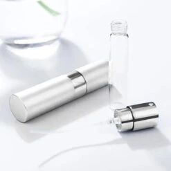 Scenty - Parfum Verstuiver Navulbaar - Mini Parfum Flesje - Reisflesje - Zilver -Damesparfum Winkel 1200x1200 318