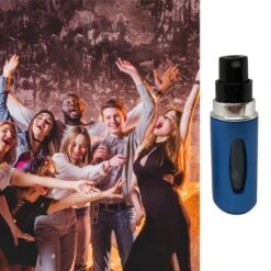MaxedMore Navulbare Parfumverstuiver 5ml Blauw - 65 Keer Spraybare Parfum Verstuiver - Hervulbaar Tasverstuiver Voor Parfum - Meeneem Mini Geur Flesje Voor Op Reis - Lipstick Formaat Navulbaar Parfumflesje -Damesparfum Winkel 1200x1200 379