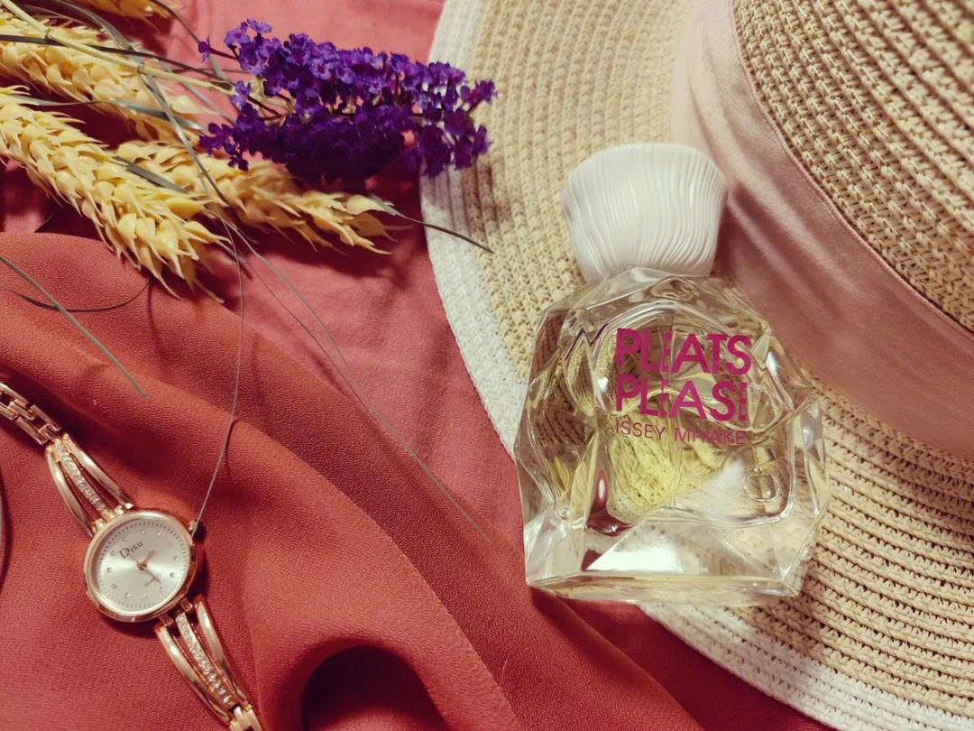 Damesparfum Winkel -Damesparfum Winkel z6930338300708 7b61bbdfd46474aa253587a41a375d2e